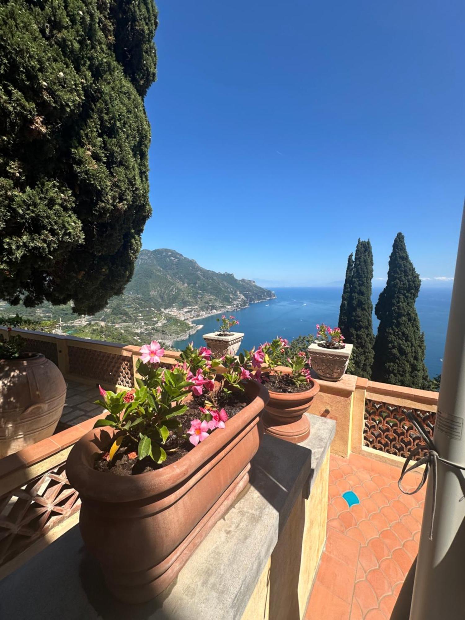 Villa Barluzzi 拉维罗 外观 照片